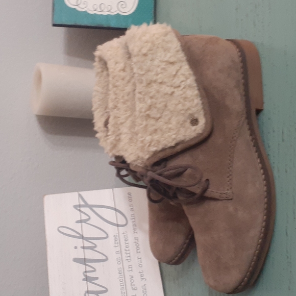 HUSH PUPPIES SZ 8 - Picture 4 of 6